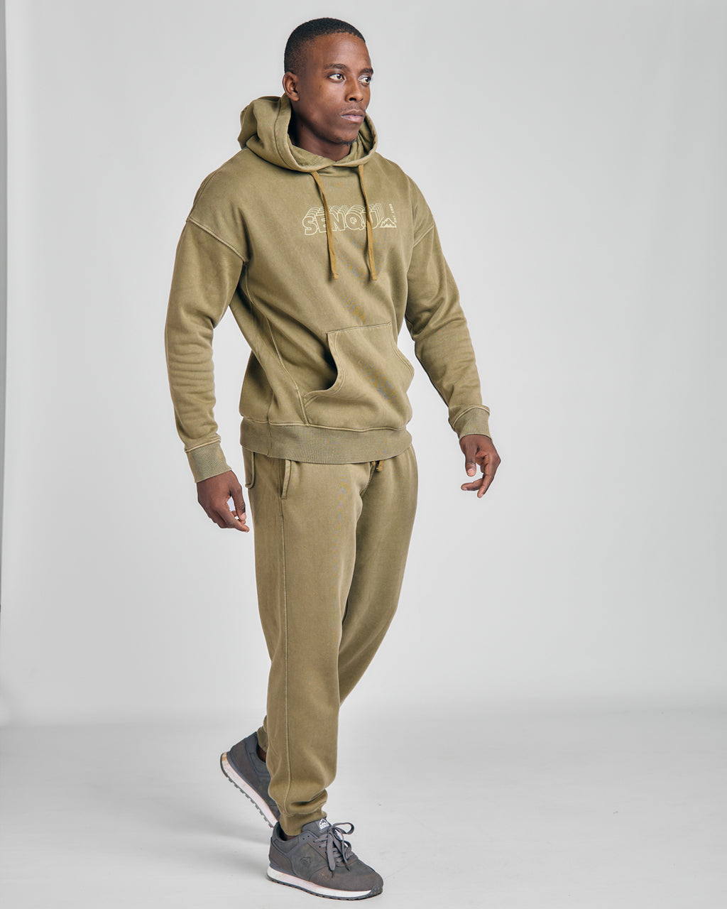 MENS PIGMENT TRACKPANTS