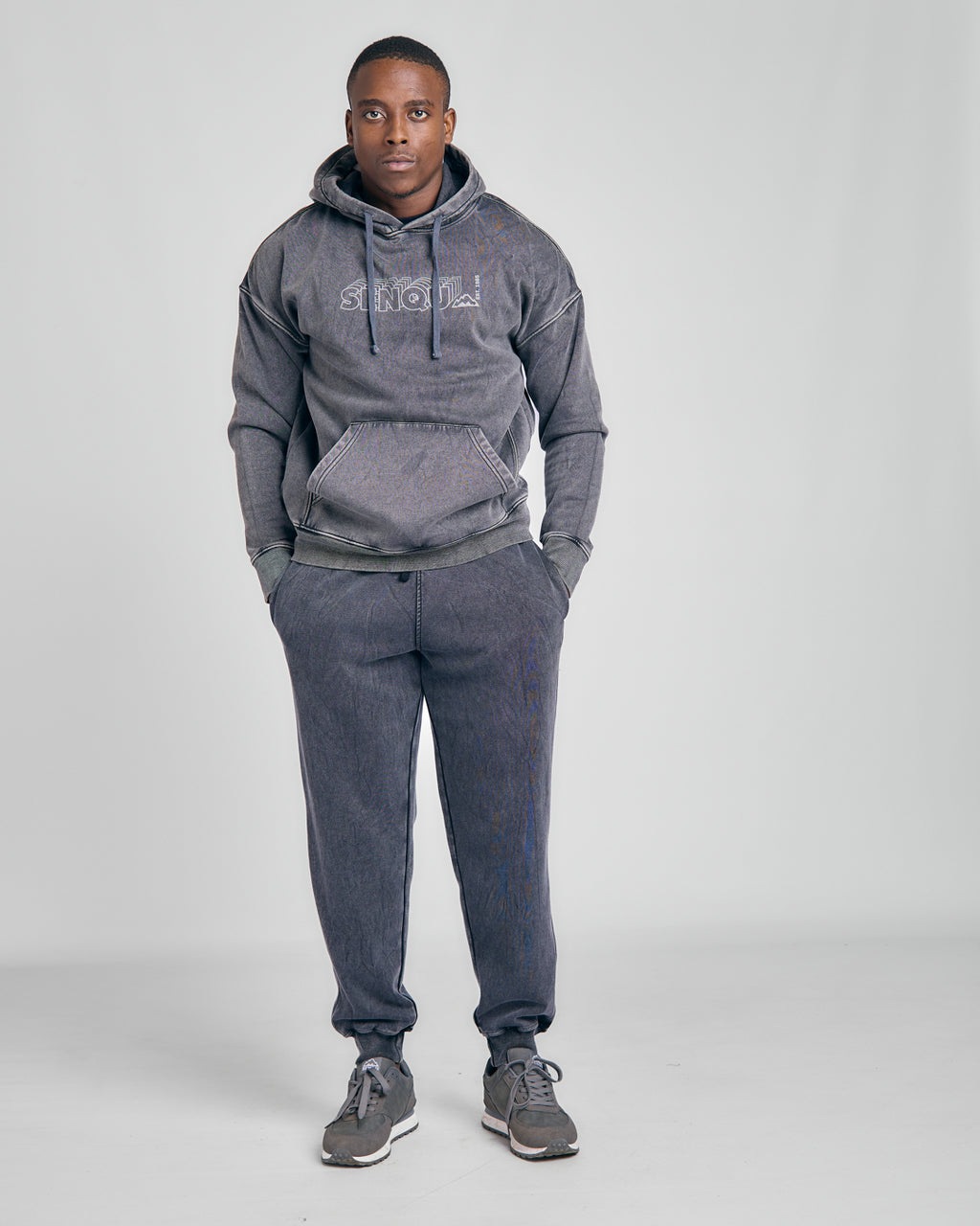 MENS PIGMENT TRACKPANTS