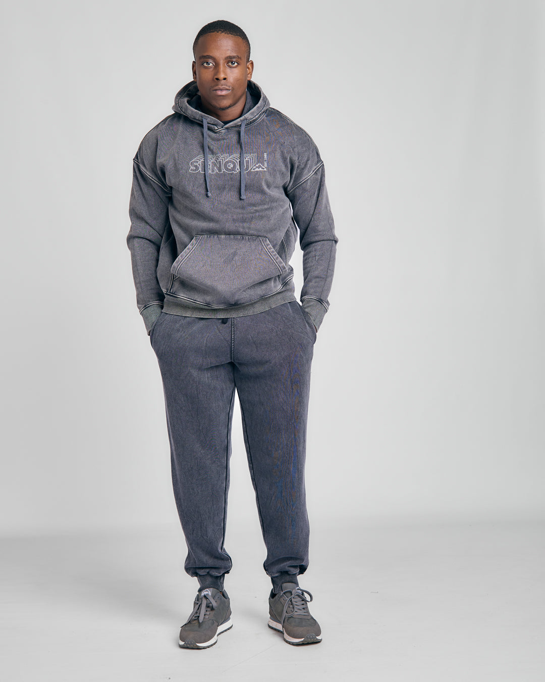 MENS PIGMENT TRACKPANTS