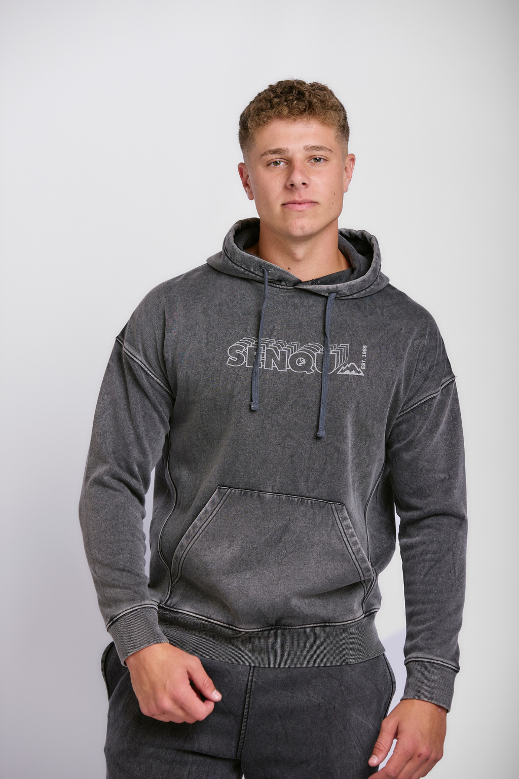 HOODED PIGMENT SWEATSHIRT