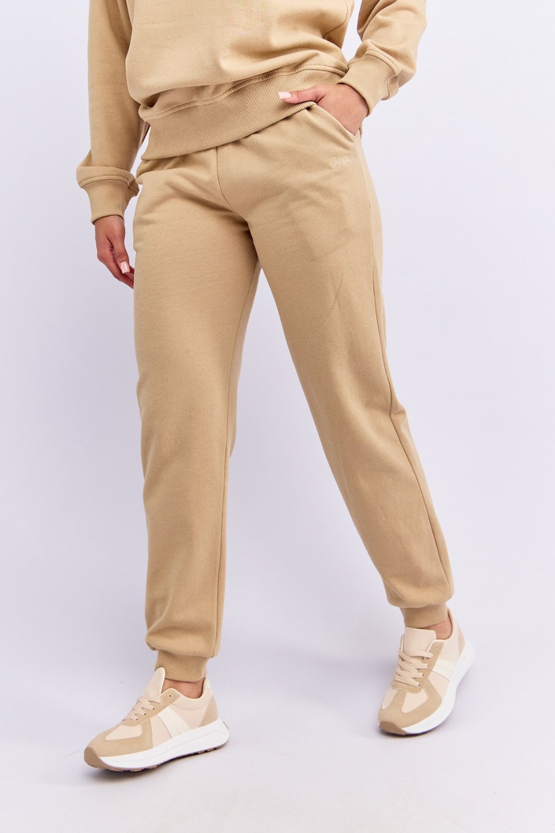 PATCH POCKET TRACKPANTS