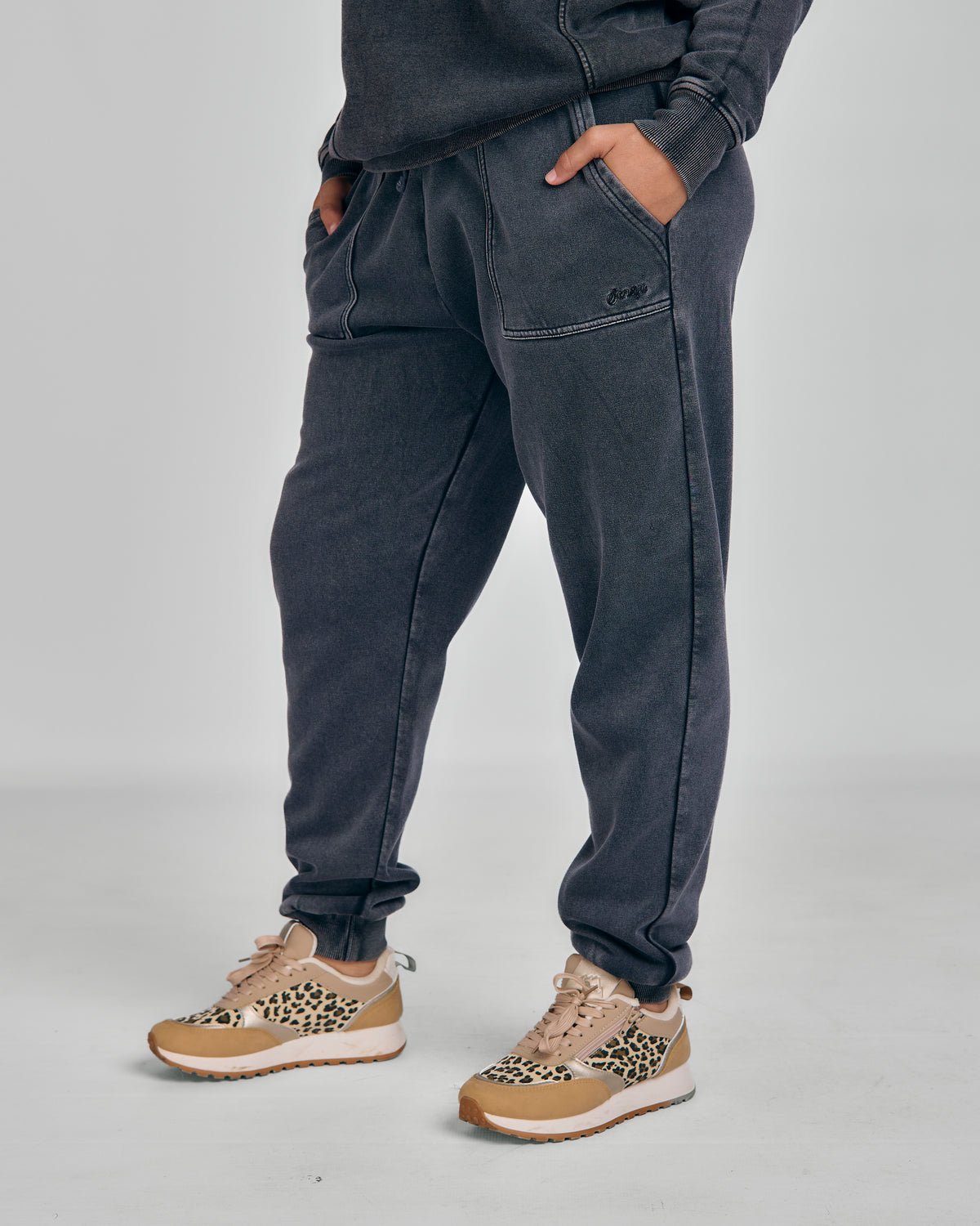 LADIES PIGMENT BRUSHED FLEECE TRACKPANTS