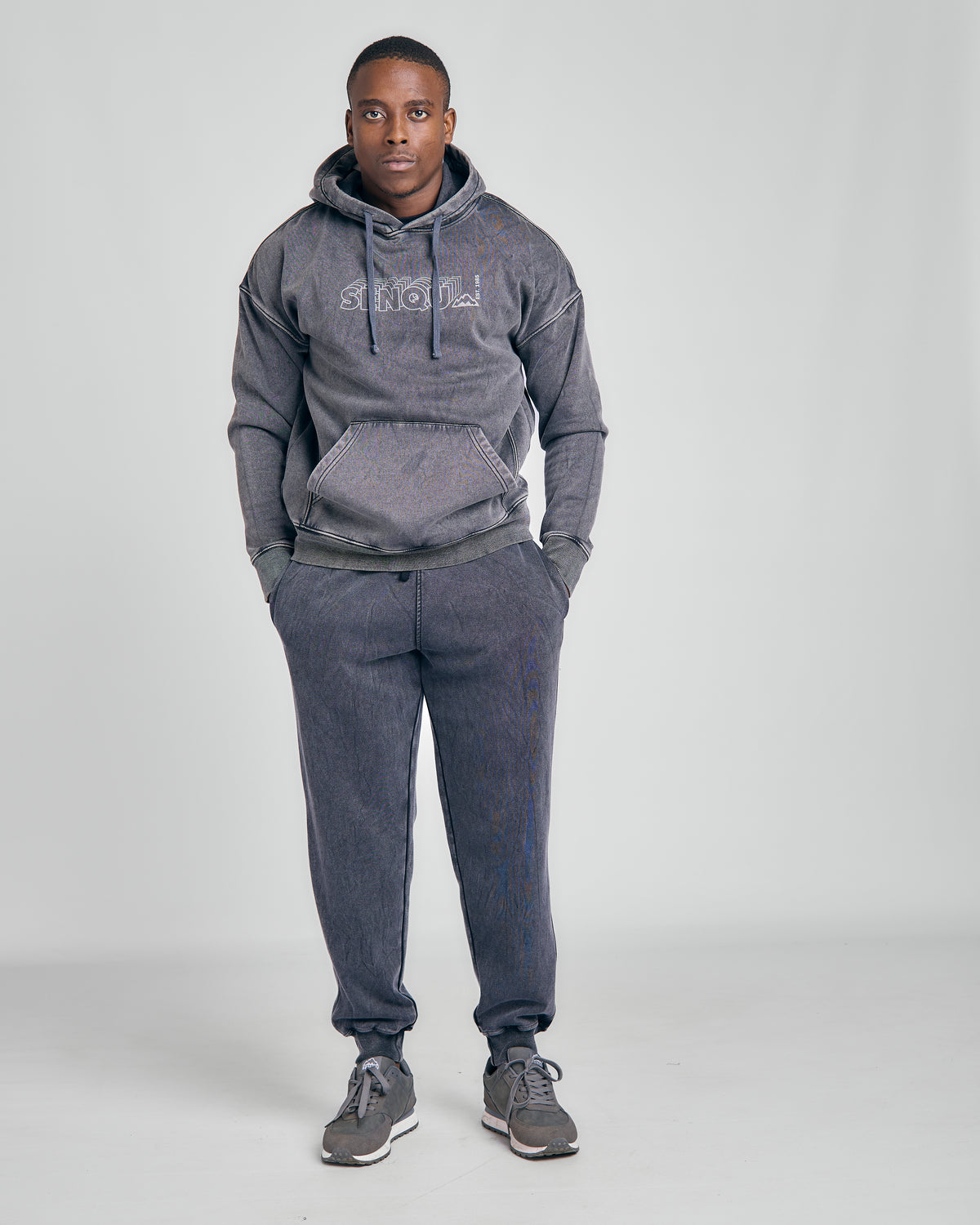 HOODED PIGMENT SWEATSHIRT