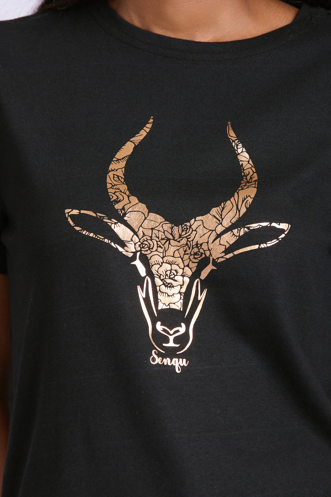 ROSE TEE