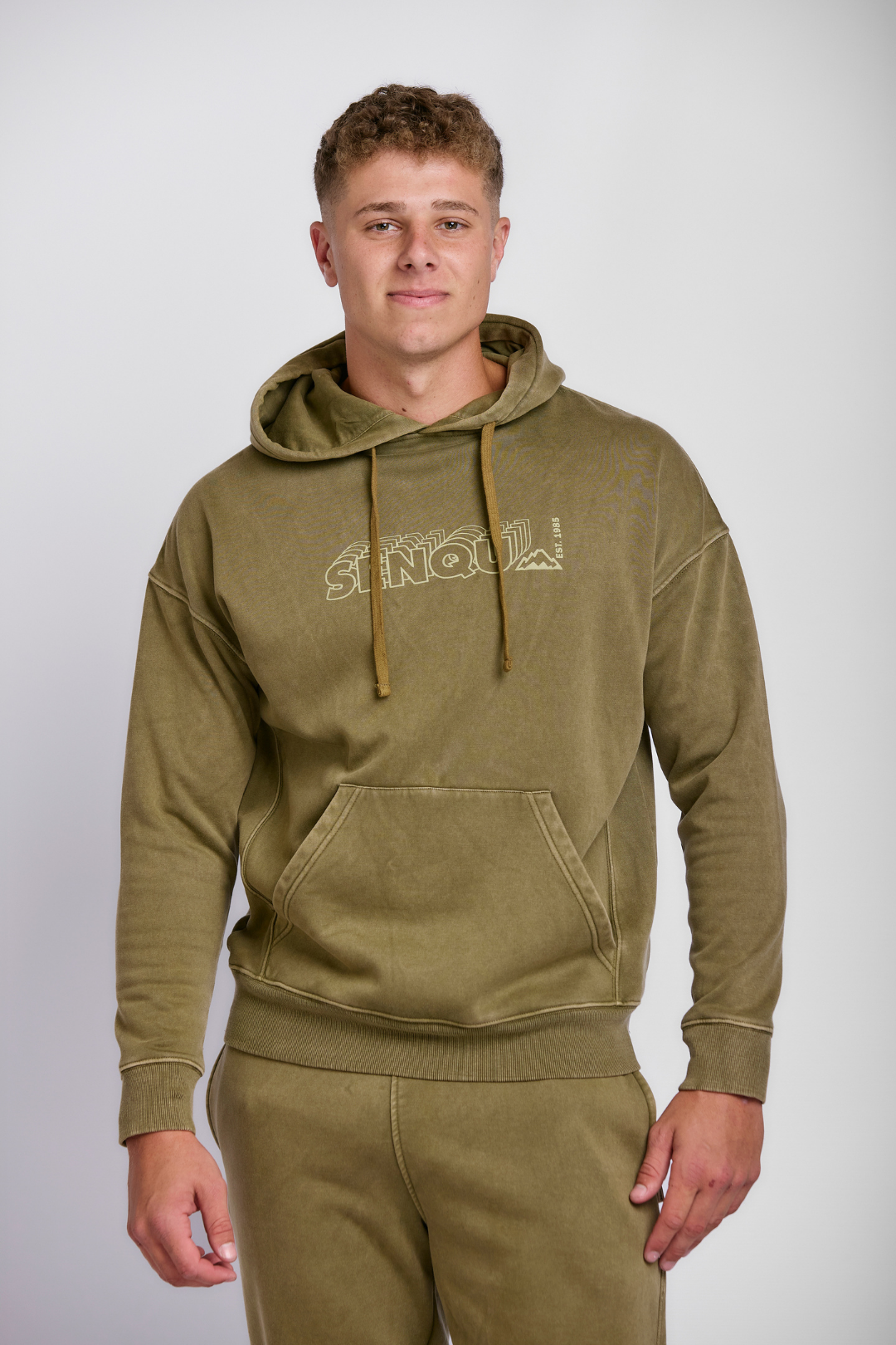 HOODED PIGMENT SWEATSHIRT