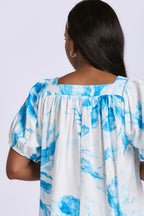 SQUARE NECK BLOUSE