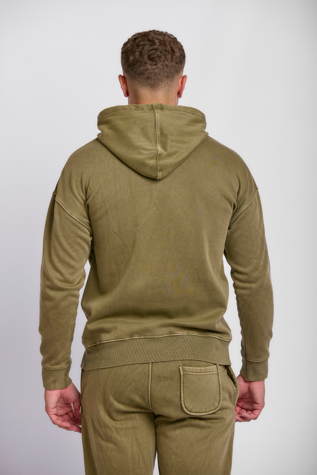 HOODED PIGMENT SWEATSHIRT