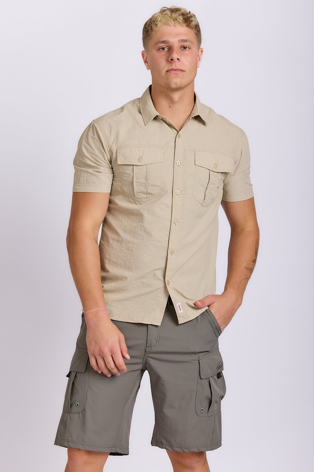 SHORT SLEEVE NYLON TECH SHIRT