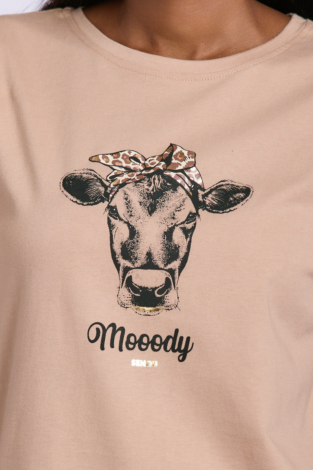 MOODY COW TEE