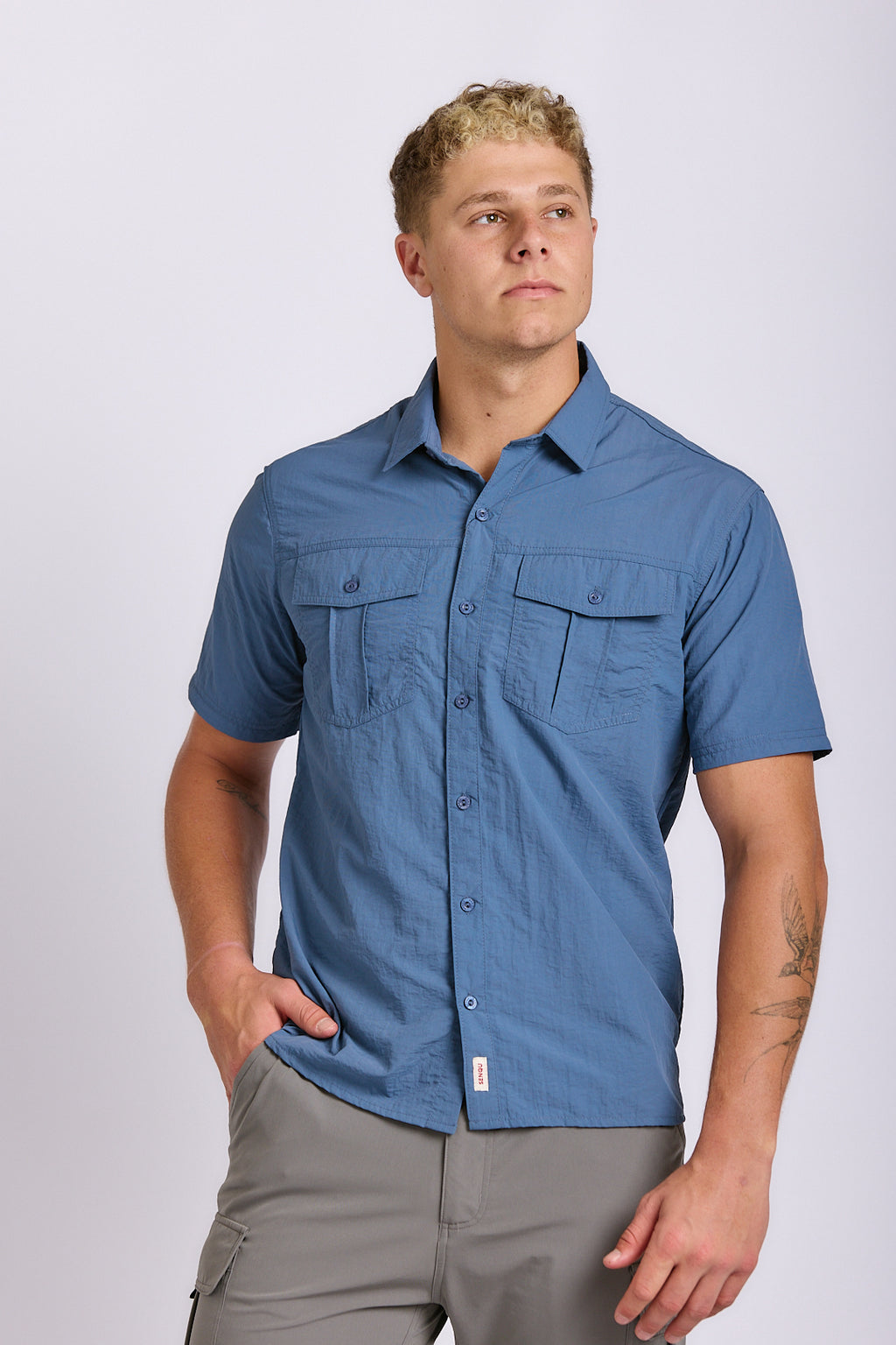 SHORT SLEEVE NYLON TECH SHIRT