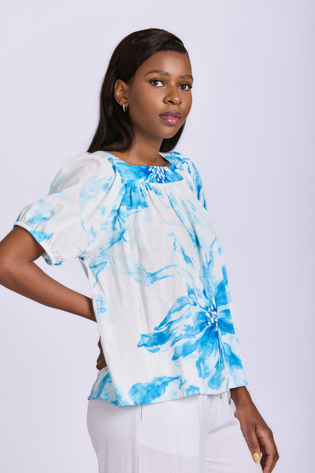 SQUARE NECK BLOUSE