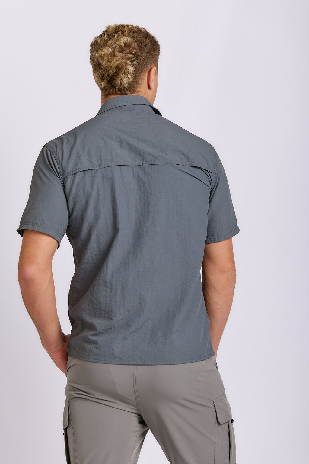 SHORT SLEEVE NYLON TECH SHIRT