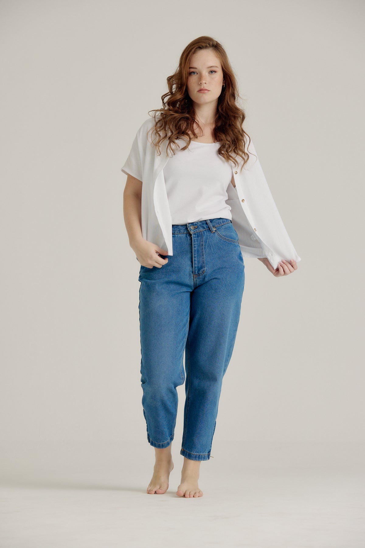 SLIM LEG ZIP JEANS