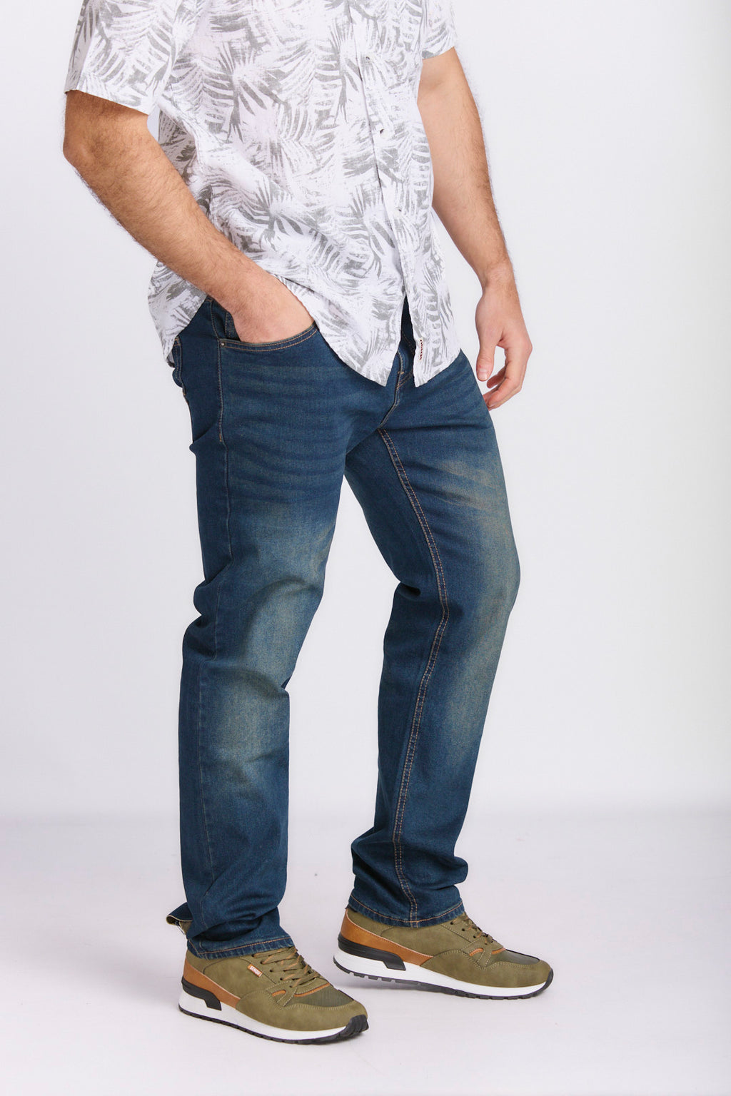 SLIM LEG STRETCH JEANS