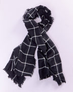 CHECK SCARF WITH FRAYS