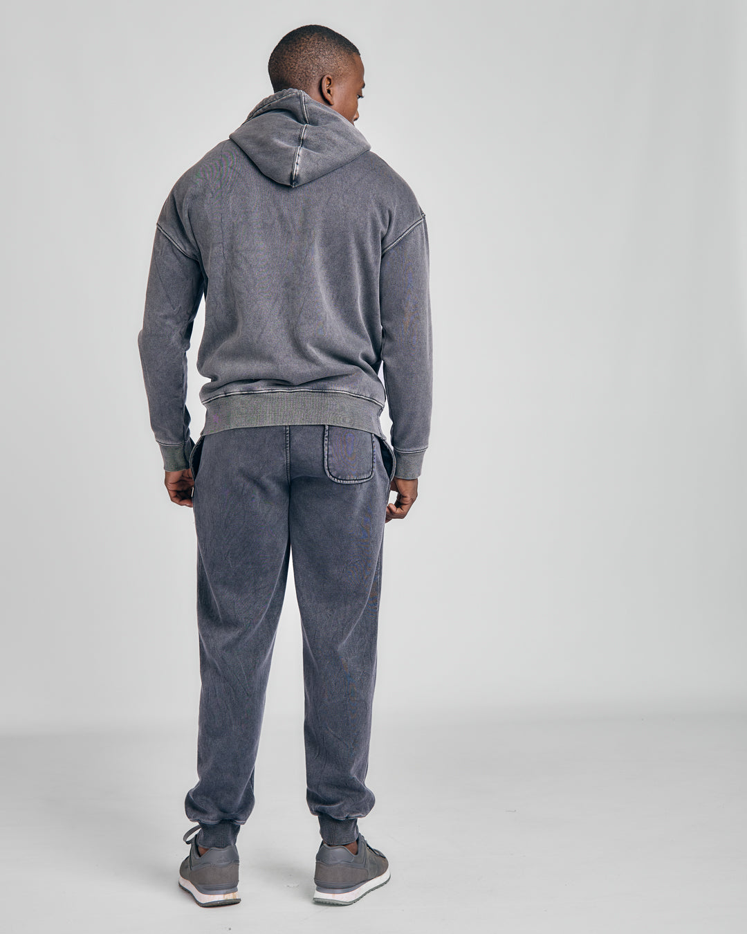 MENS PIGMENT TRACKPANTS
