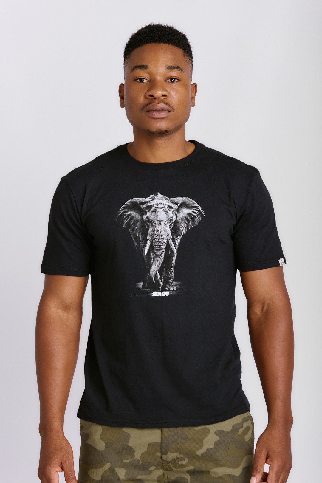 ELEPHANT PHOTO TEE