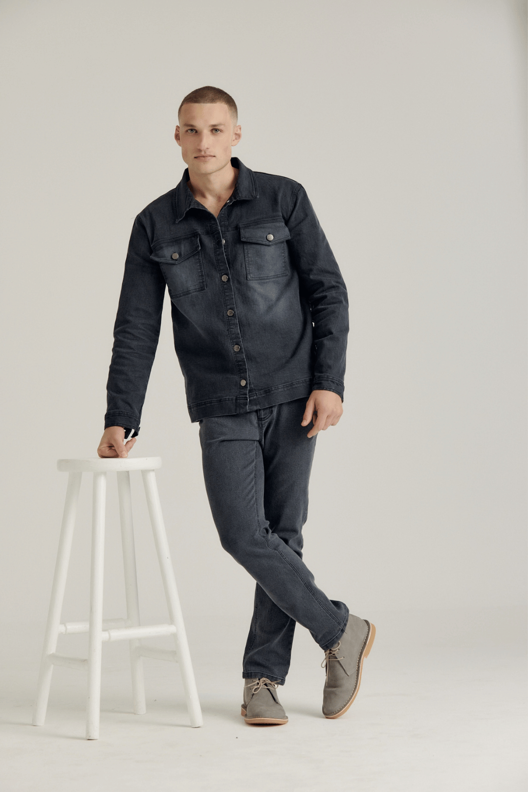 MEN SLIMLEG STRETCH DENIM JEANS
