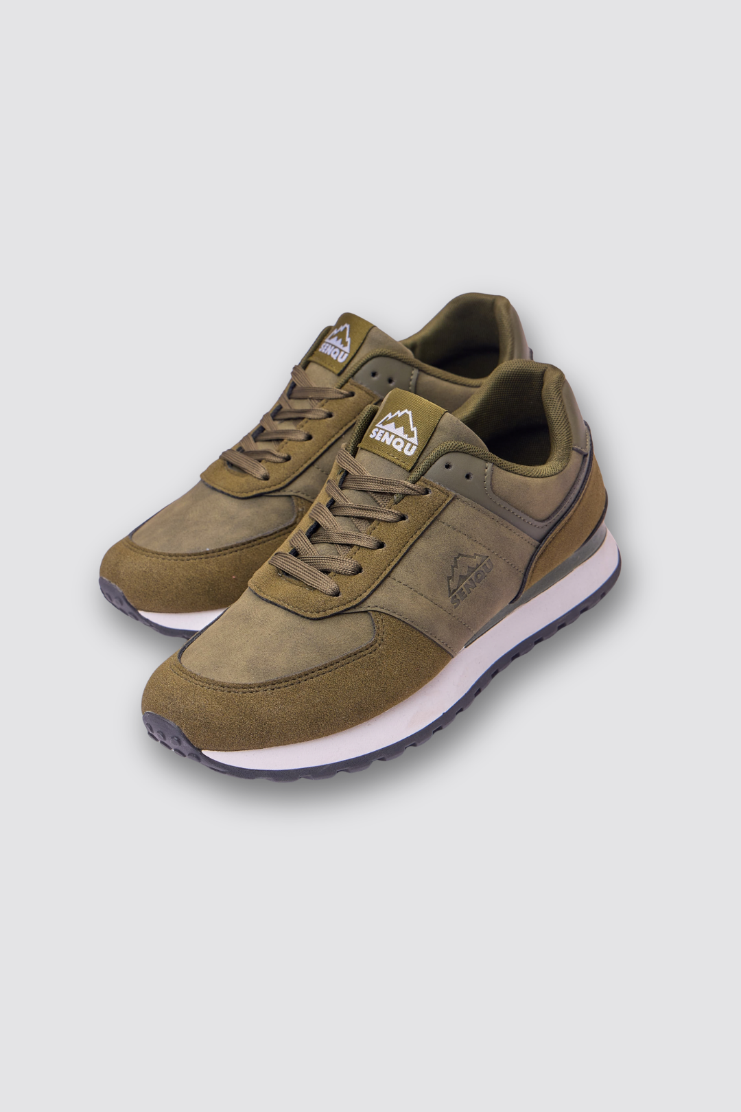RETRO SNEAKER