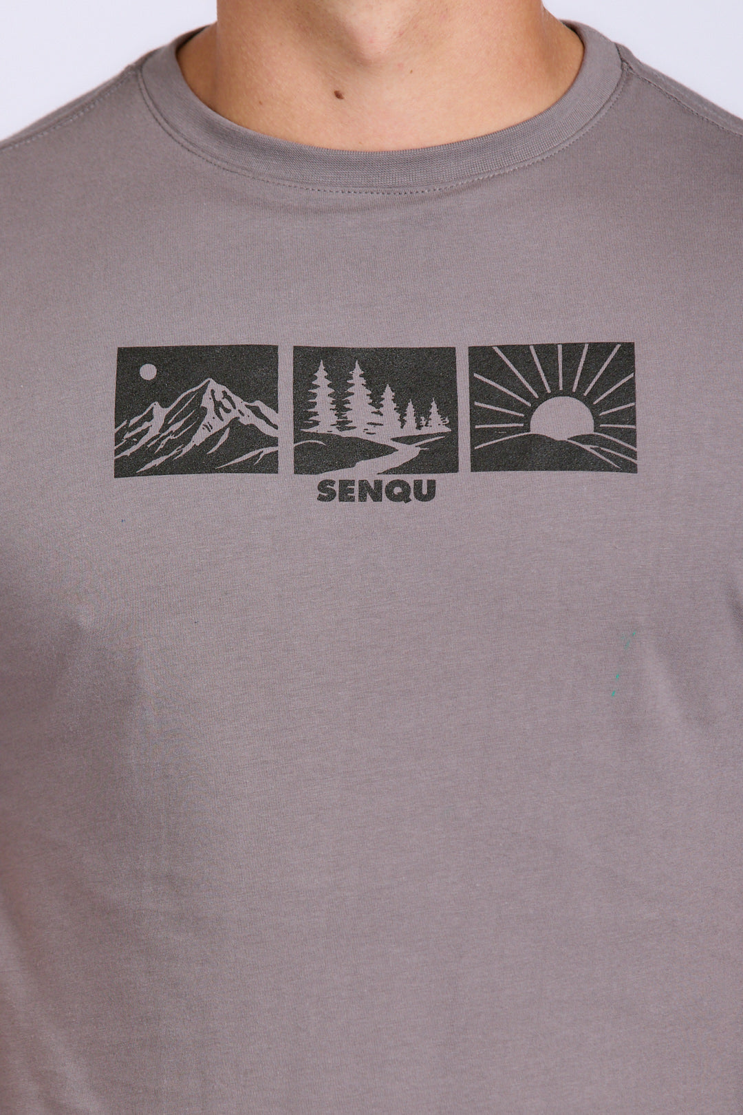 EXPLORE MOVE LIVE TEE