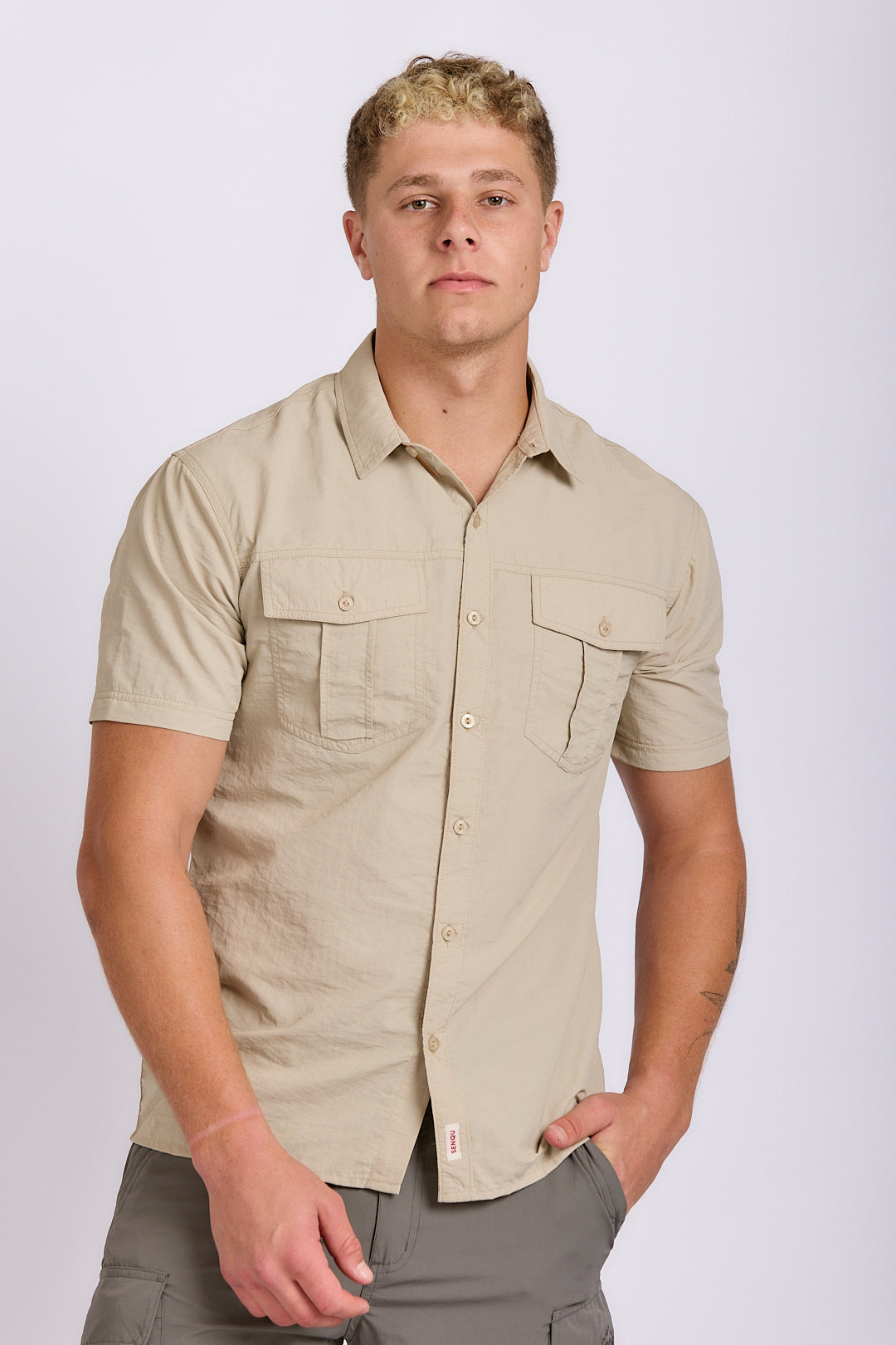 SHORT SLEEVE NYLON TECH SHIRT