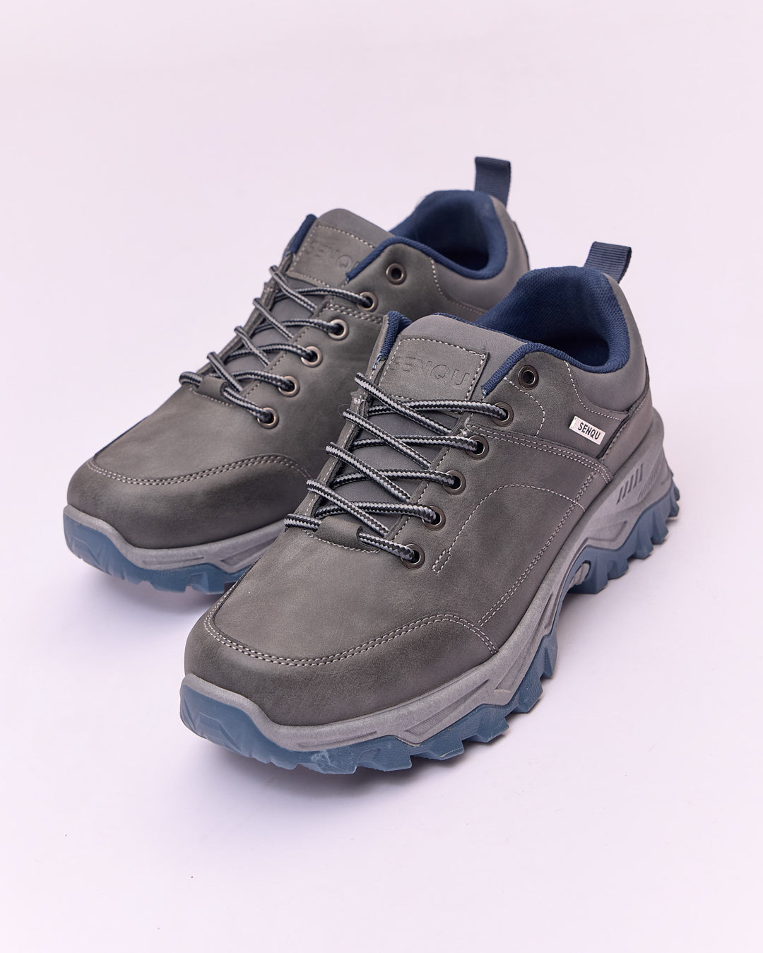 NUBUCK WITH NAVY CONTRAST