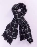 CHECK SCARF WITH FRAYS